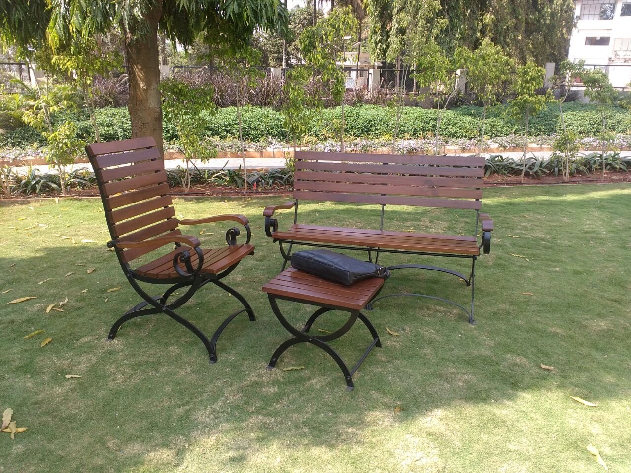 Aanjana Arts outdoor metal and wood seating set