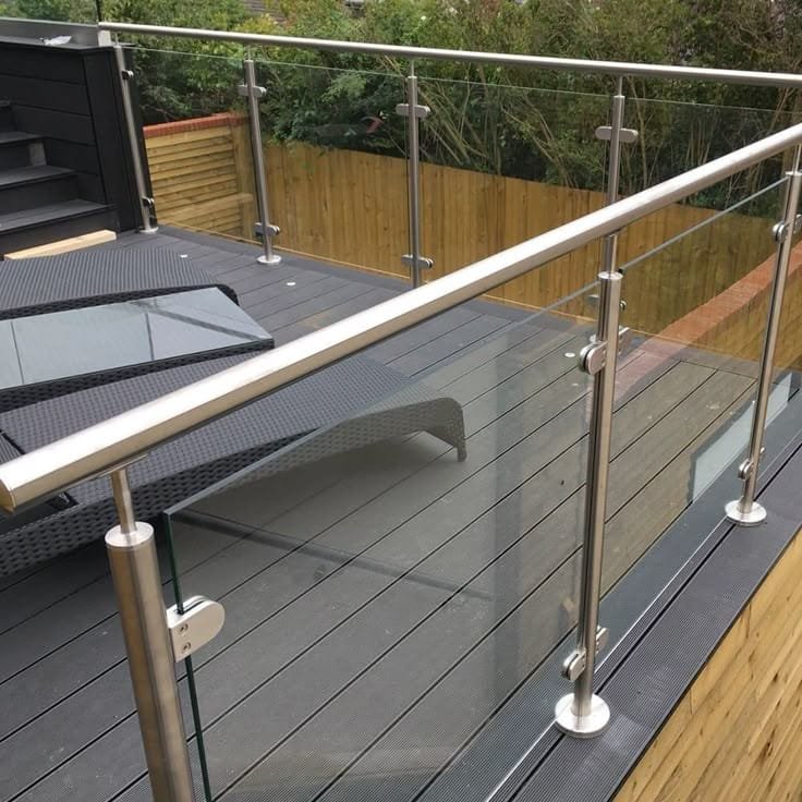 Aanjana Arts steel glass deck railing